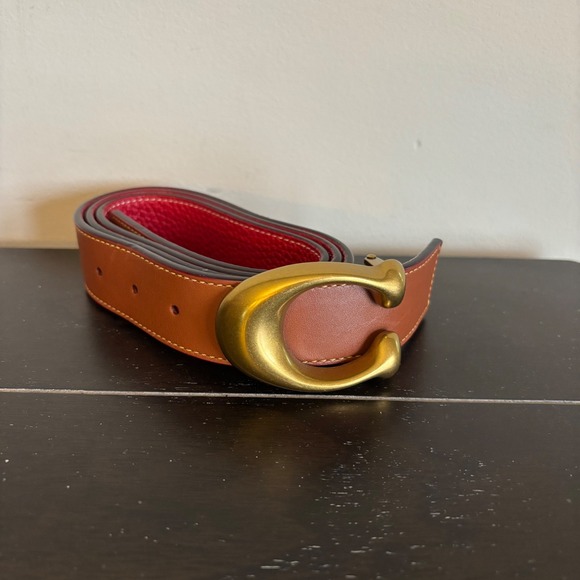 Coach C Gold Buckle Reversible Smooth Brown and Pebbled Red Medium Belt, Women's - Picture 1 of 8